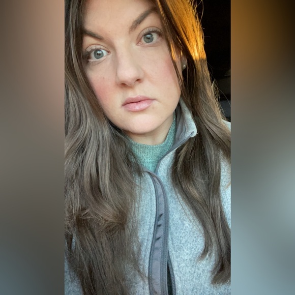 Meet your Posher, Lorrie - Picture 2 of 3